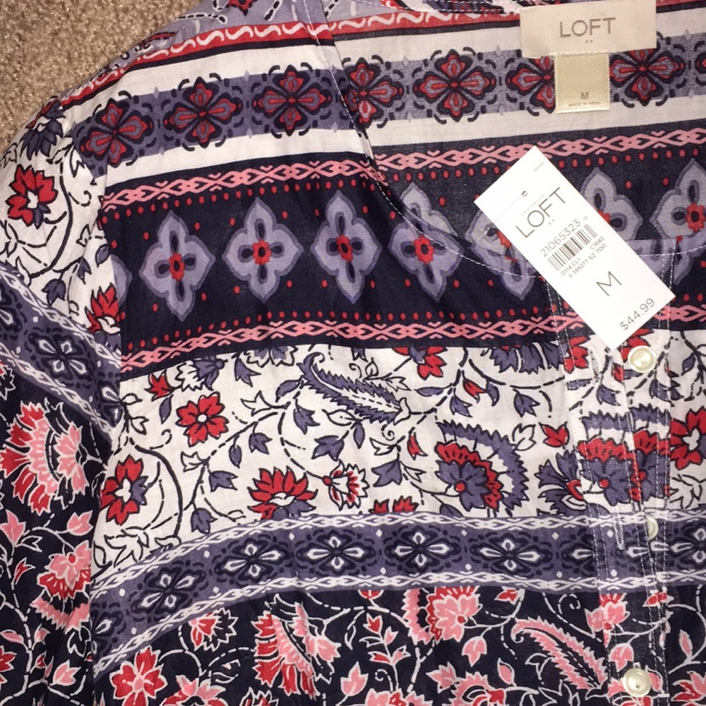 Blouse - Picture 2 of 3